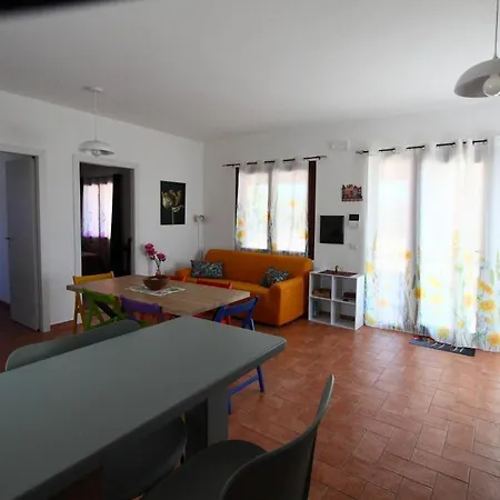 Domu Santa Barbara Homestay