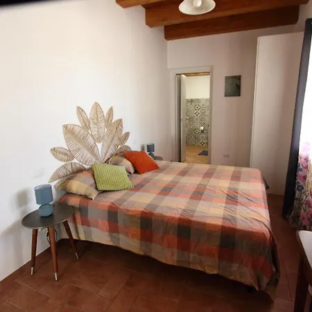 Homestay Domu Santa Barbara *